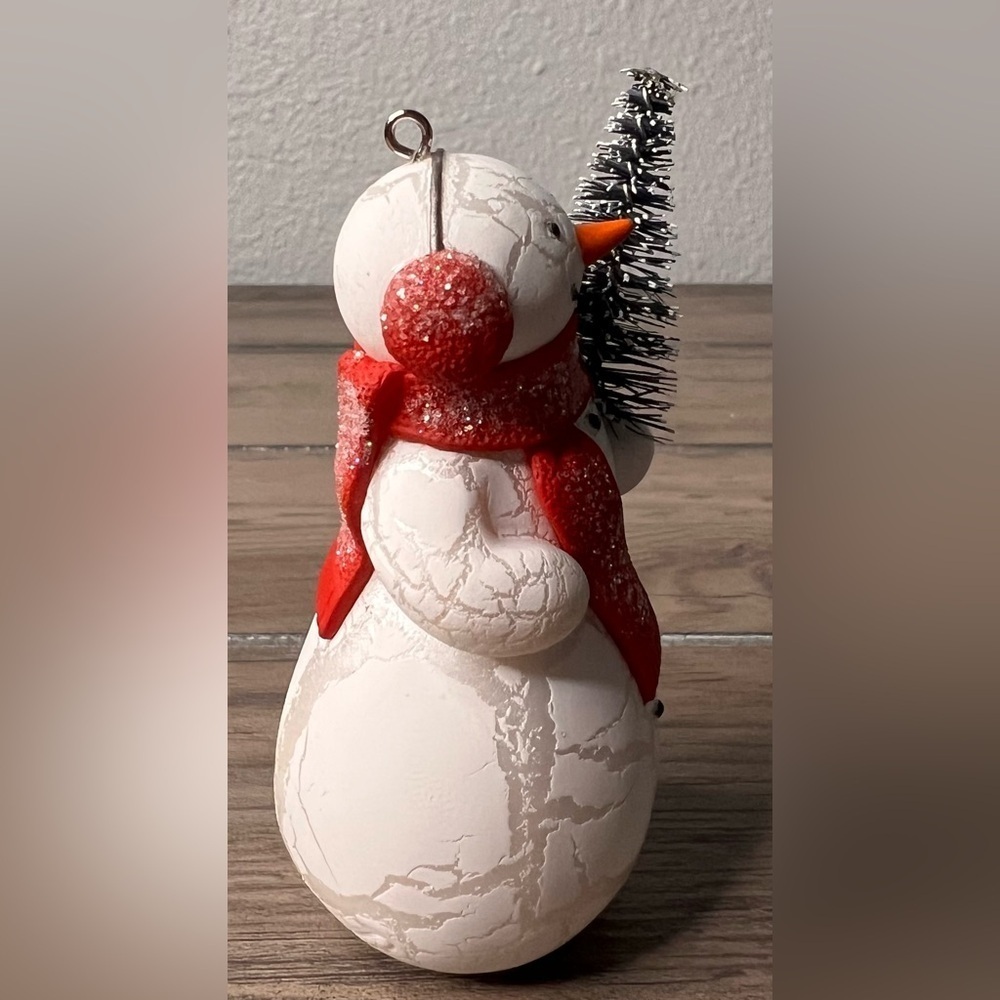 Hallmark Keepsake 2010 Christmas Ornament Spirited Snowman w/ tree & Red Scarf - Picture 6 of 9